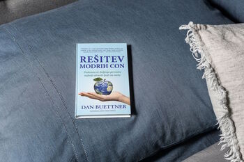 Rešitev modrih con, Dan Buettner