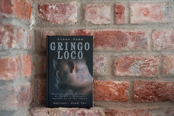 Gringo Loco, Simon Doma